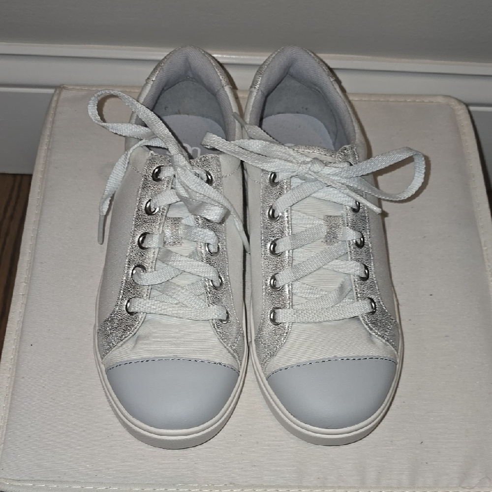Kids White and Silver Sneakers UGG
